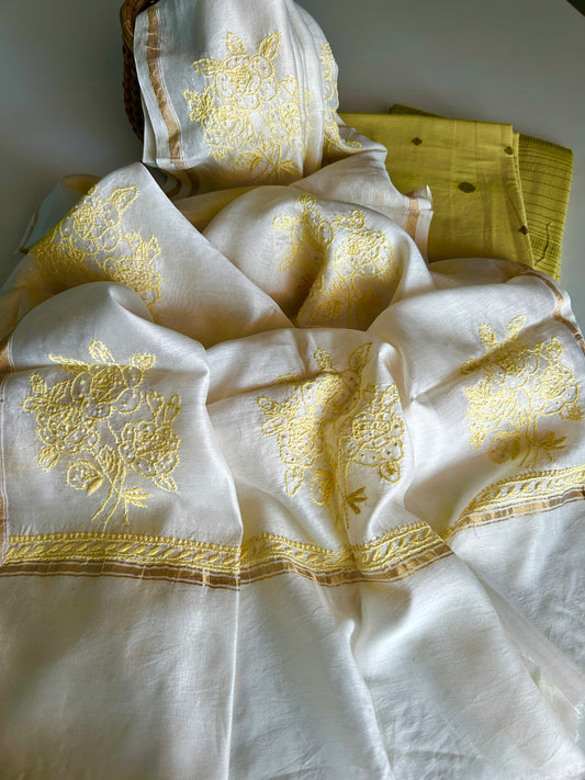 Chikankari Dupatta with Handloom Cotton Kurta