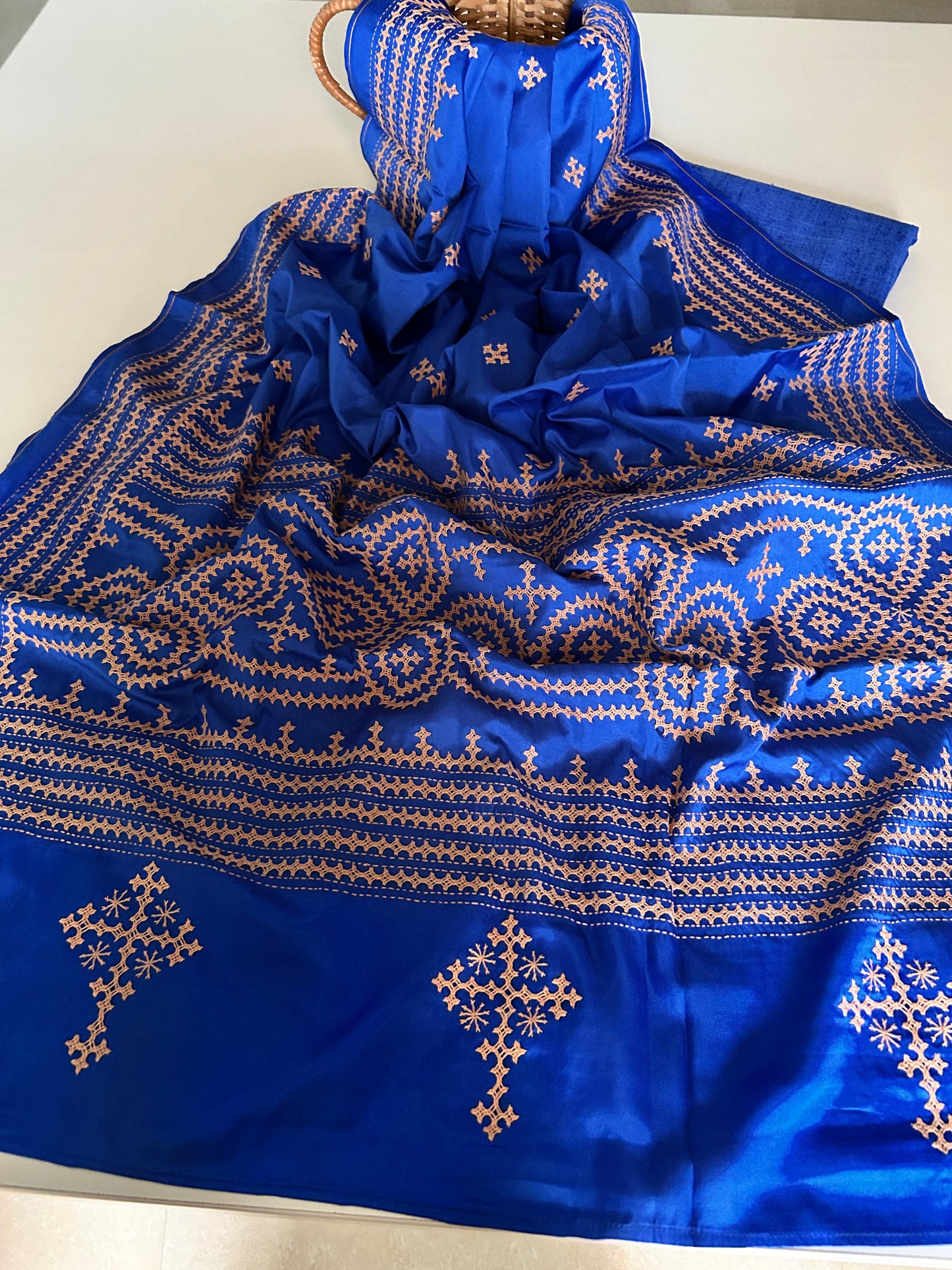 Handloom Silk Kurta with Sindhi Embroidered Silk Dupatta