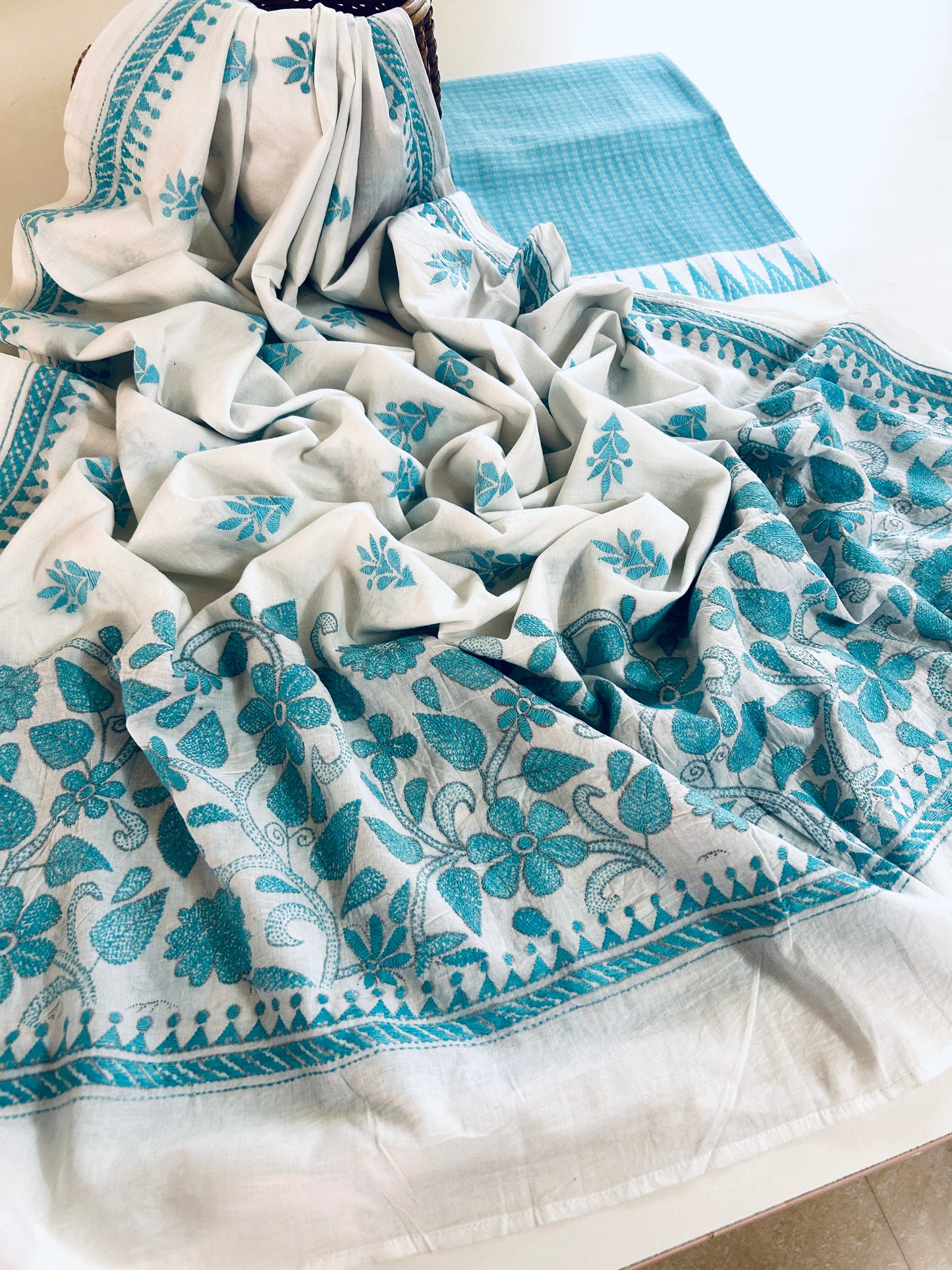 Handmade Kantha Dupatta & Woven Temple Border Kurta Set (Aqua & White)