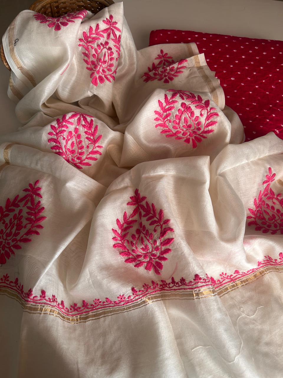 Chikankari Dupatta with Bandhani Kurta