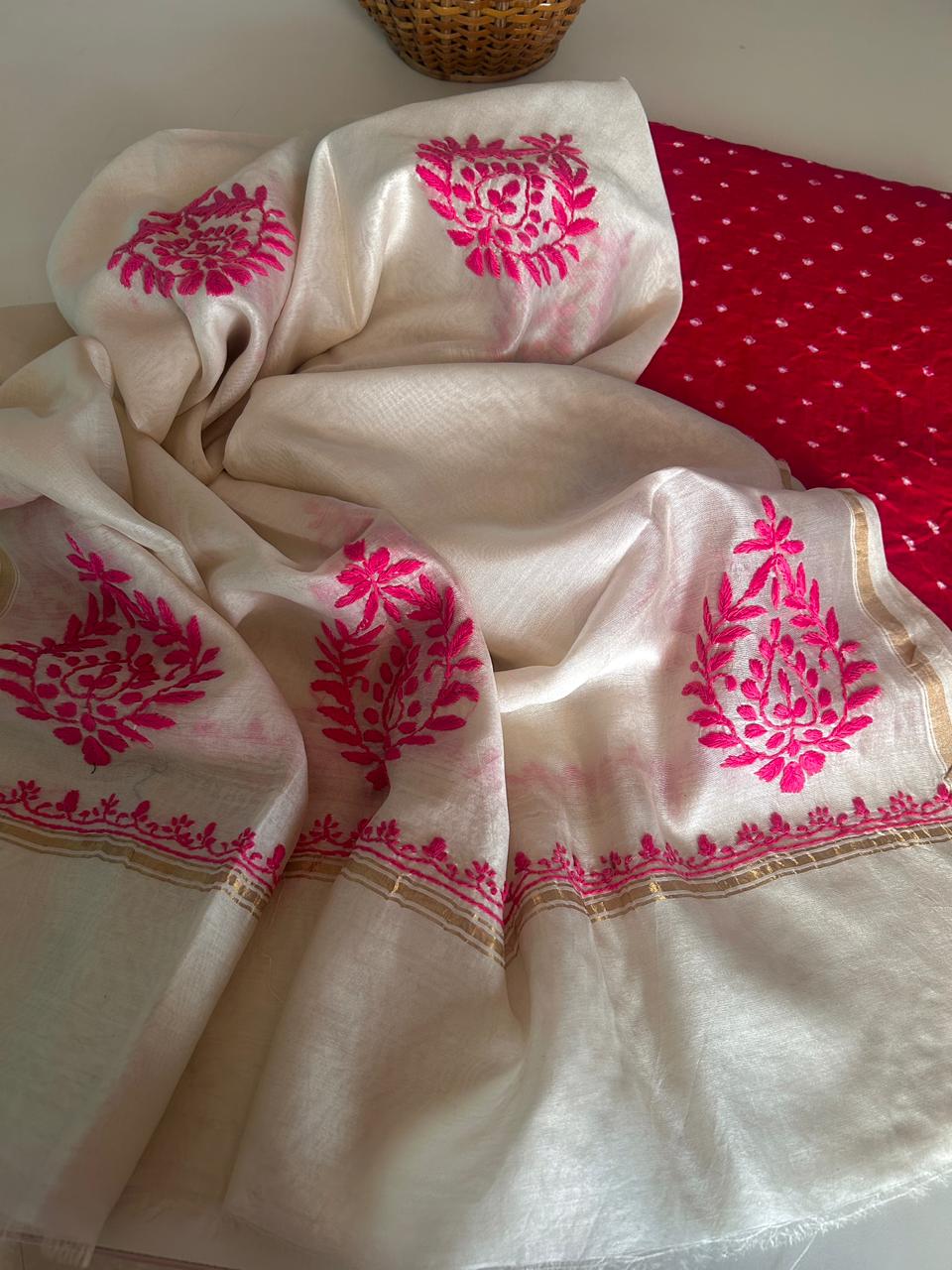 Chikankari Dupatta with Bandhani Kurta